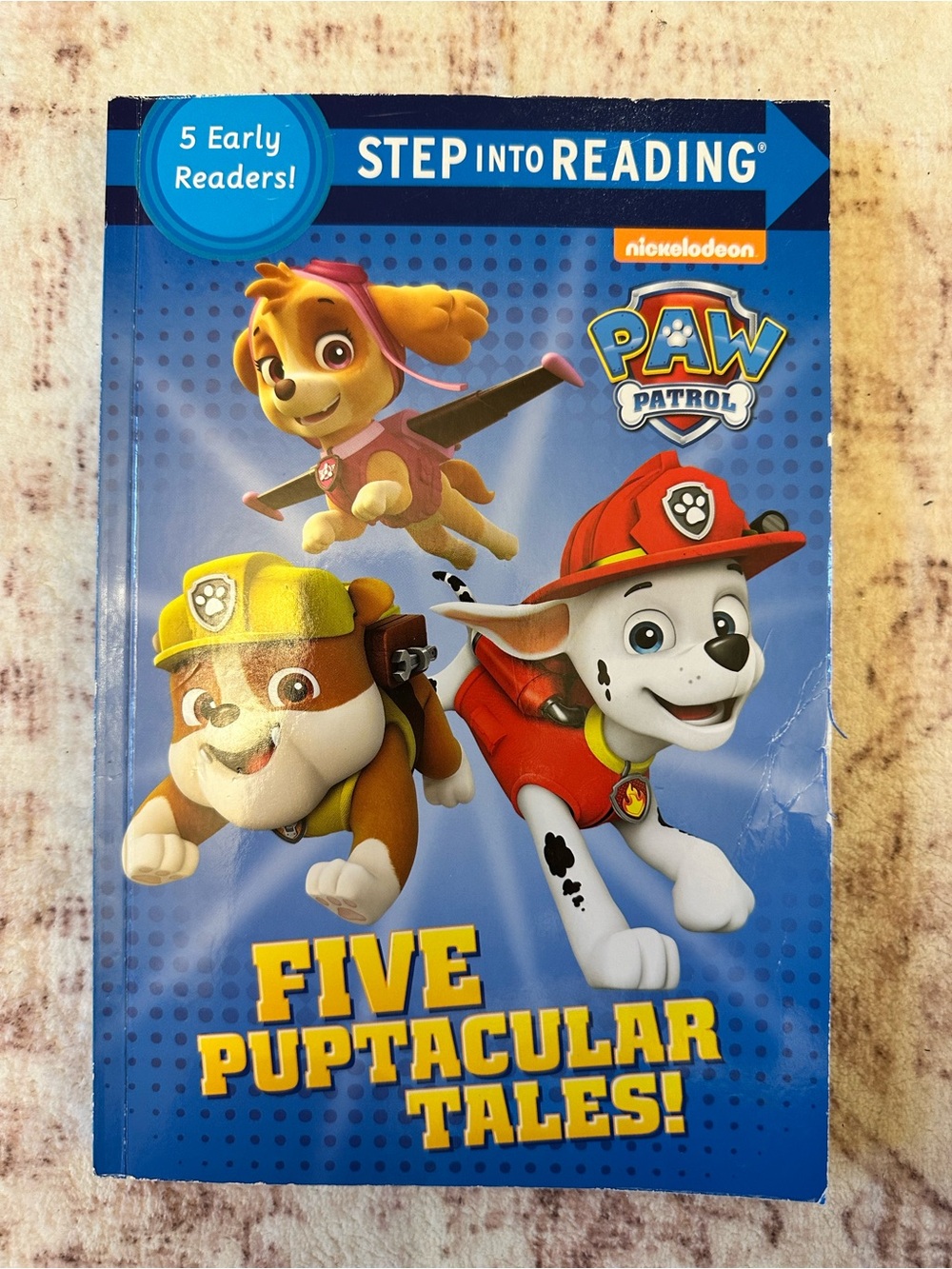 PAW Patrol: Five Puptacular Tales! – Step into Reading Early Reader Book 5 story